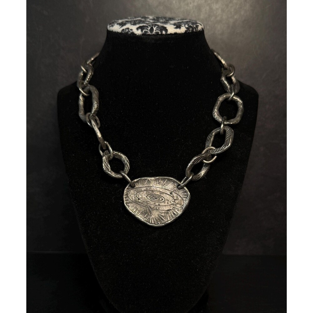 Vintage Silver Tone Celestial Medallion Necklace Chunky Textured Links 17.25"